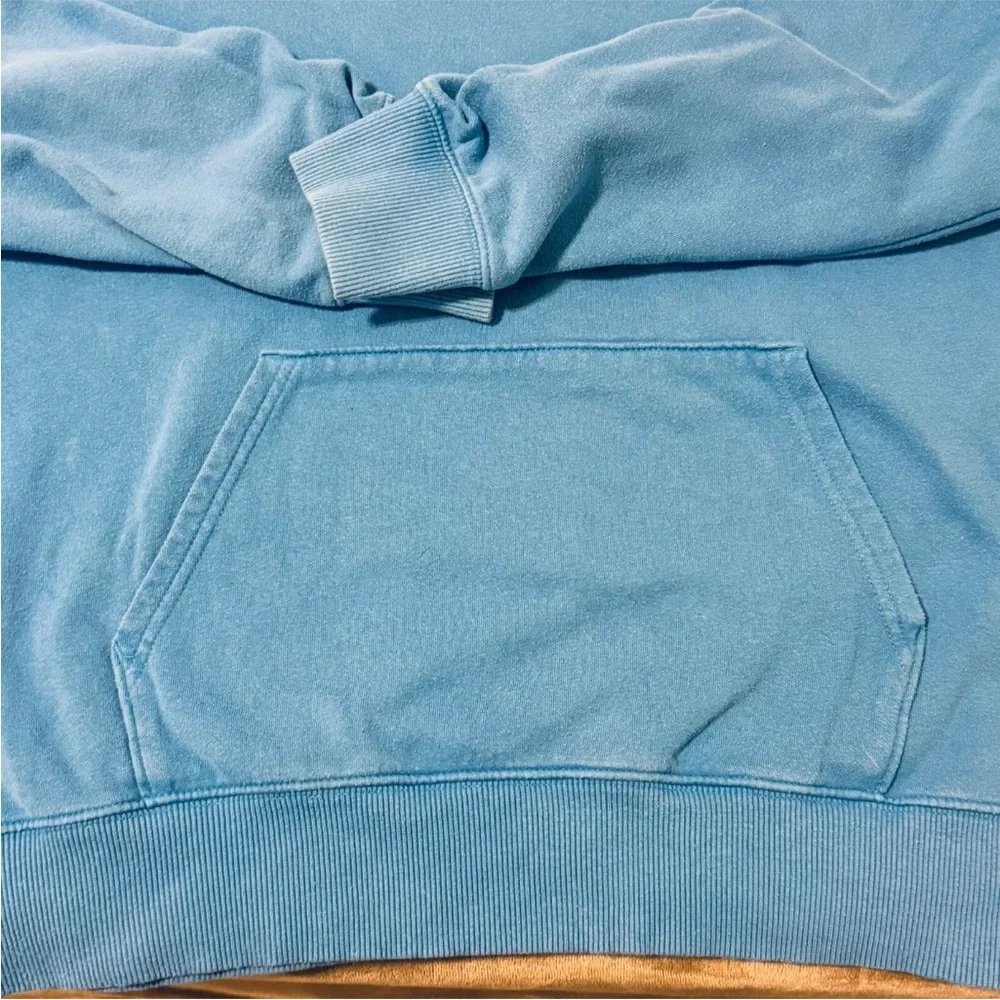 The North Face Blue Pullover Hoodie with Ribbed‎ Cuffs and Soft Texture Large